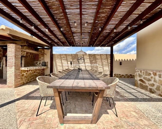 Image No.41-5 Bed Villa for sale