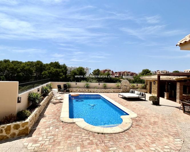 Image No.47-5 Bed Villa for sale