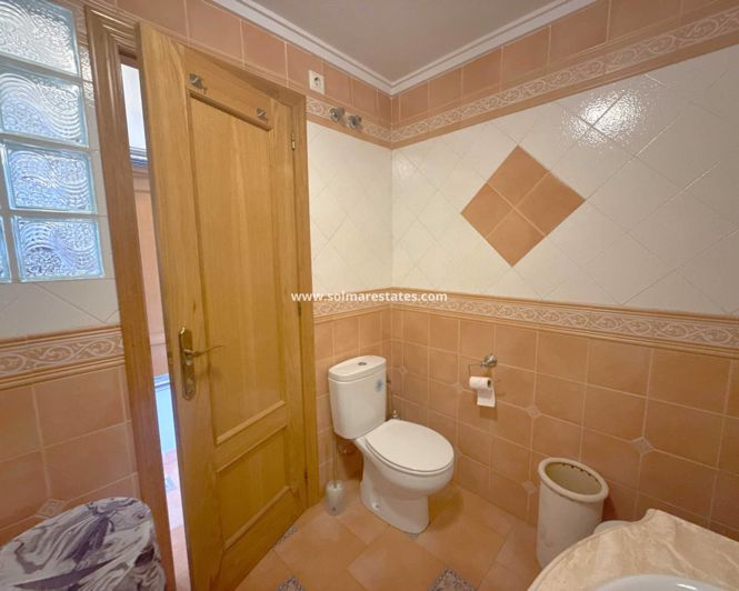 Image No.3-Appartement de 2 chambres à vendre à Playa Flamenca