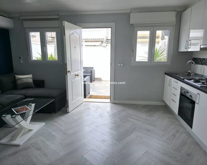 Image No.3-Bungalow de 1 chambre à vendre à Torrevieja