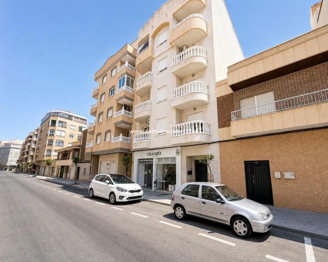 Image No.11-2 Bed Apartment for sale