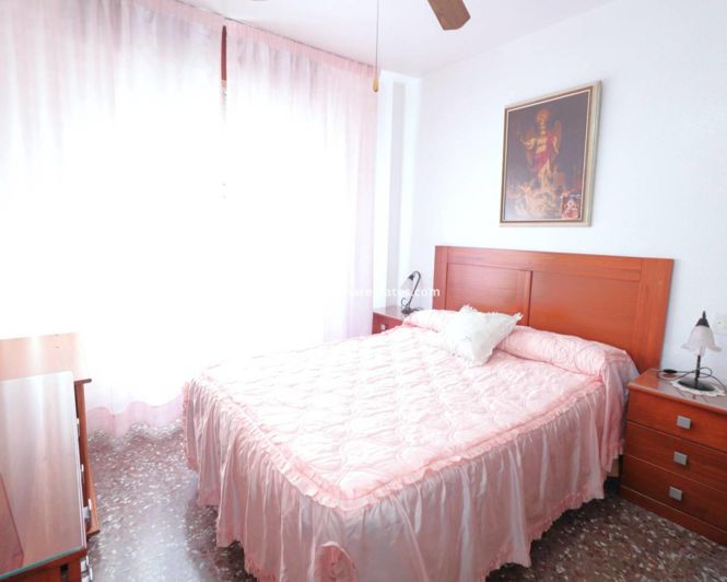 Image No.12-3 Bed Apartment for sale