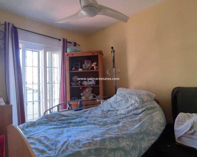 Image No.7-3 Bed House for sale