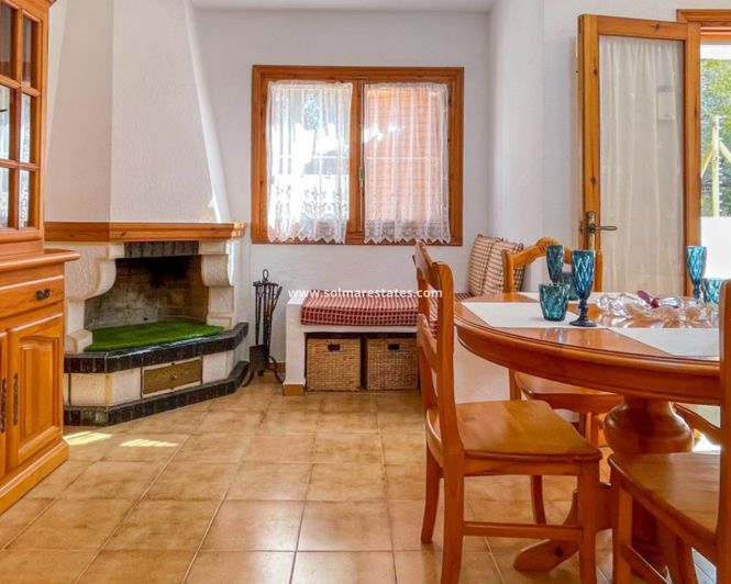 Image No.5-2 Bed Townhouse for sale
