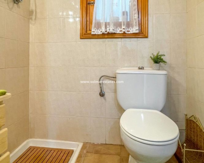 Image No.10-3 Bed Townhouse for sale