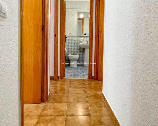 Image No.12-3 Bed Townhouse for sale
