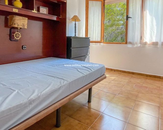 Image No.18-3 Bed Townhouse for sale