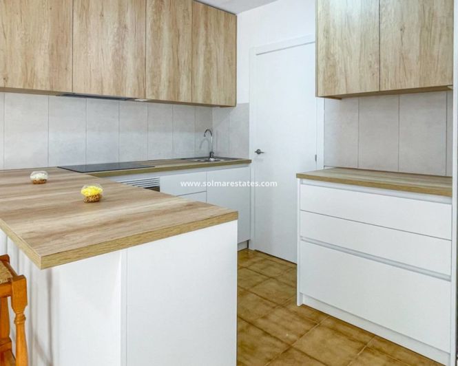 Image No.8-3 Bed Townhouse for sale