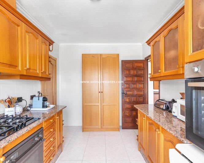 Image No.14-4 Bed Villa for sale