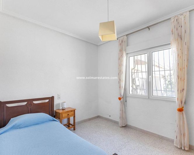 Image No.17-4 Bed Villa for sale