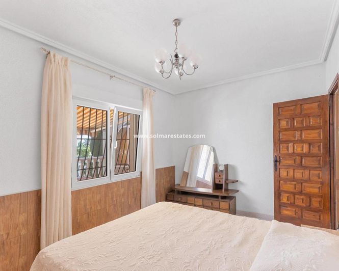 Image No.20-4 Bed Villa for sale