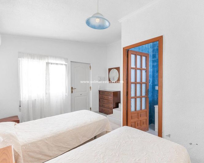Image No.23-4 Bed Villa for sale