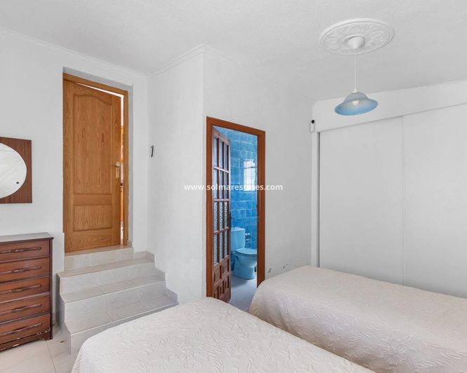Image No.25-4 Bed Villa for sale