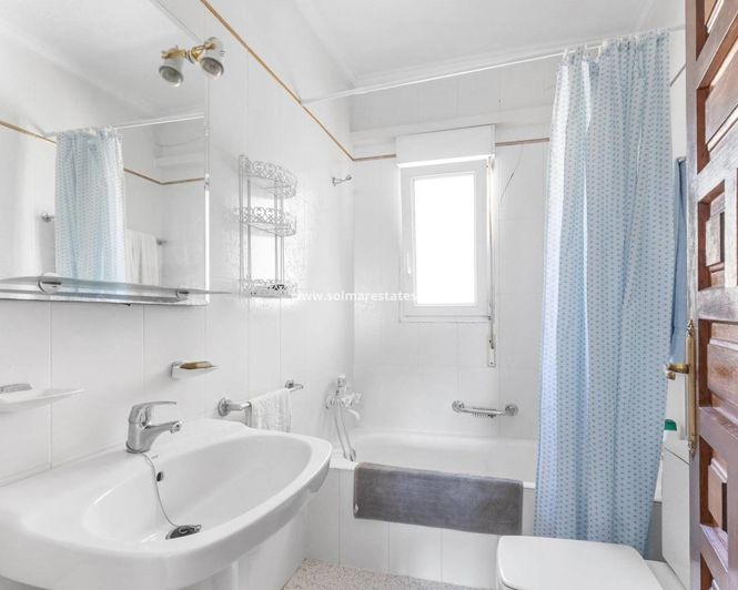 Image No.27-4 Bed Villa for sale