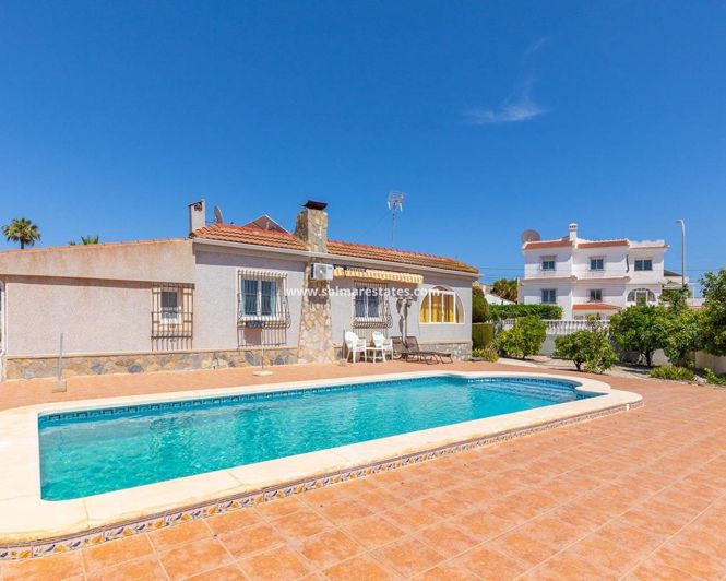 Image No.48-4 Bed Villa for sale
