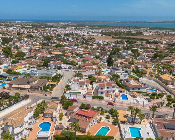 Image No.49-4 Bed Villa for sale