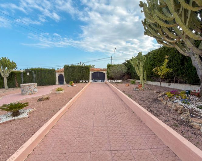 Image No.33-3 Bed Villa for sale