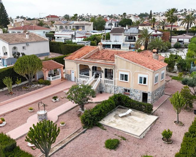 Image No.47-3 Bed Villa for sale