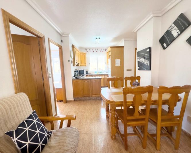 Image No.19-4 Bed Apartment for sale