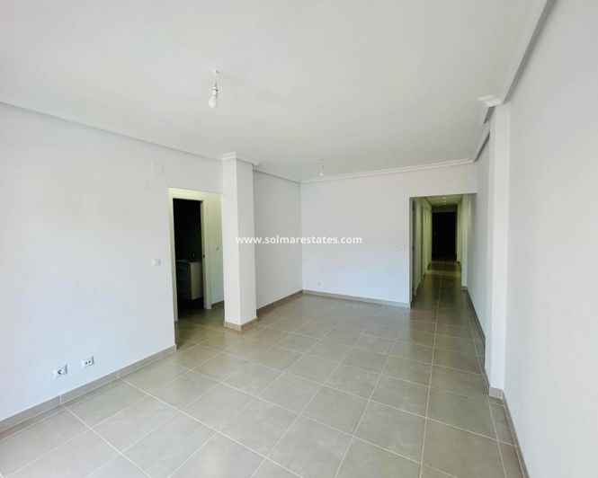 Image No.10-4 Bed Apartment for sale
