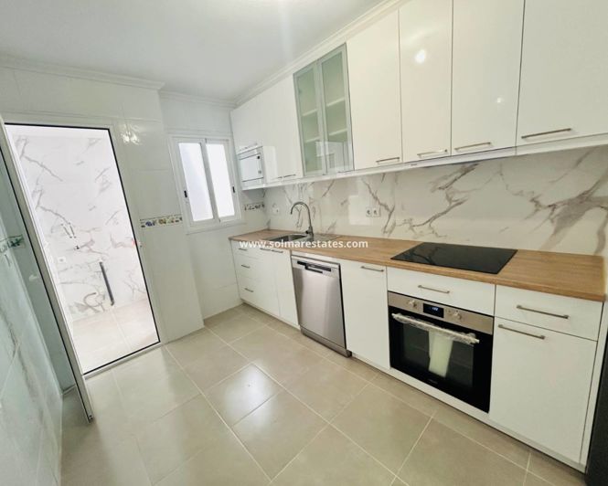 Image No.8-4 Bed Apartment for sale