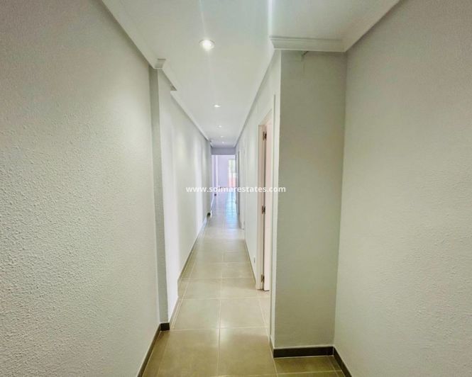 Image No.9-4 Bed Apartment for sale