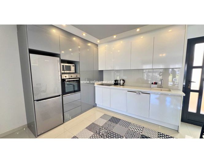 Image No.6-2 Bed Apartment for sale