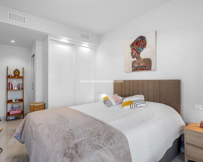 Image No.18-2 Bed Apartment for sale