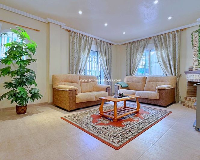 Image No.18-4 Bed Villa for sale