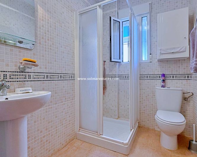 Image No.25-4 Bed Villa for sale