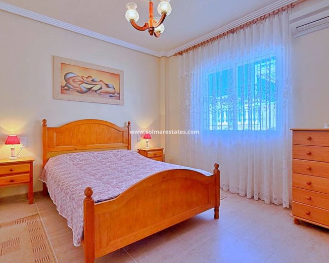 Image No.34-4 Bed Villa for sale