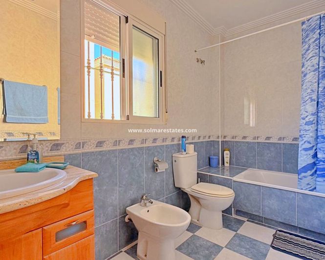 Image No.35-4 Bed Villa for sale