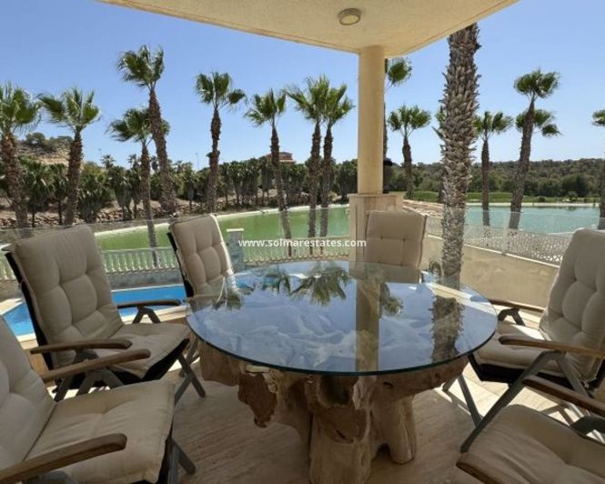 Image No.27-3 Bed Villa for sale
