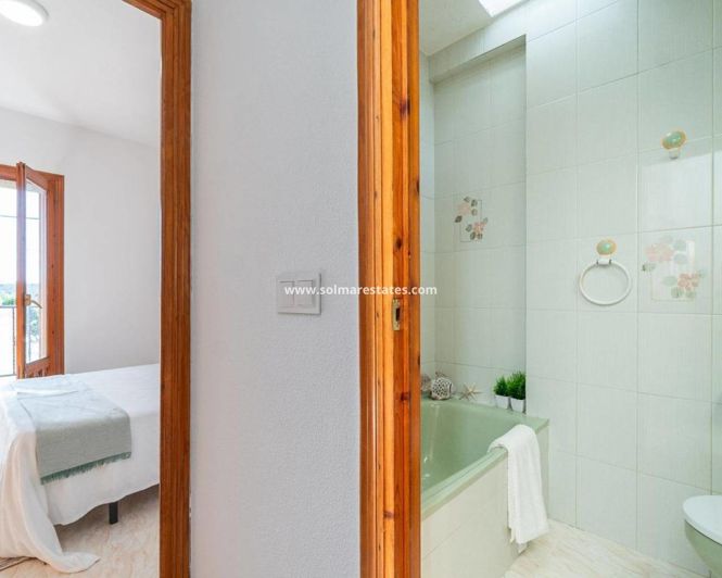 Image No.23-2 Bed Townhouse for sale