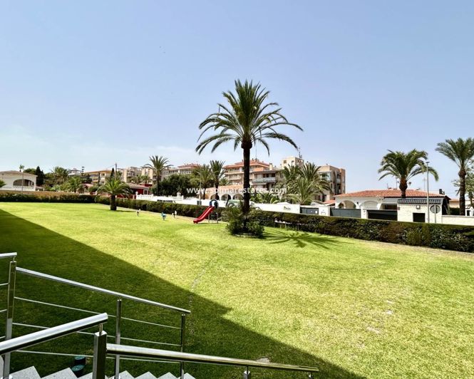 Image No.26-3 Bed Apartment for sale