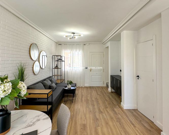 Image No.10-2 Bed Townhouse for sale
