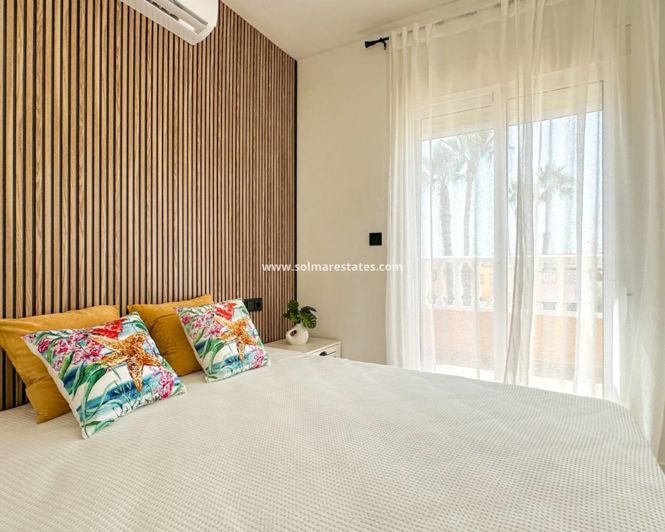 Image No.18-2 Bed Townhouse for sale