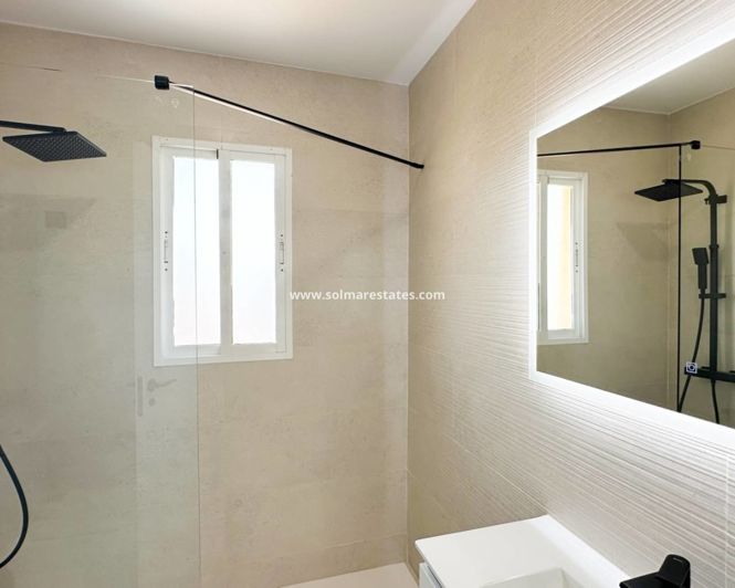 Image No.30-2 Bed Townhouse for sale