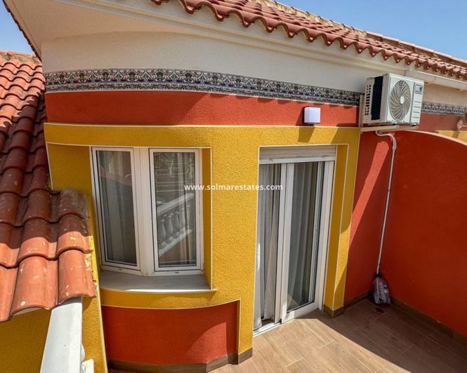 Image No.33-2 Bed Townhouse for sale