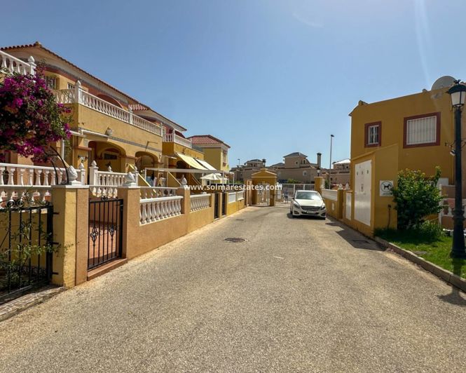 Image No.36-2 Bed Townhouse for sale