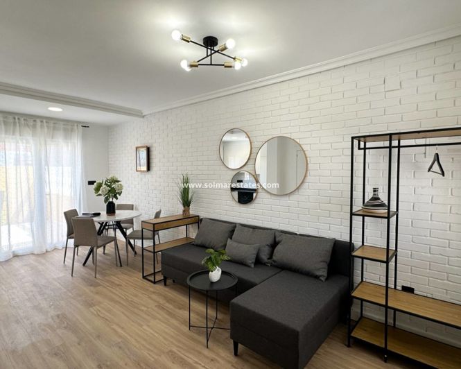 Image No.7-2 Bed Townhouse for sale