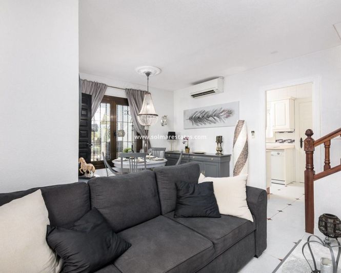 Image No.18-3 Bed Townhouse for sale