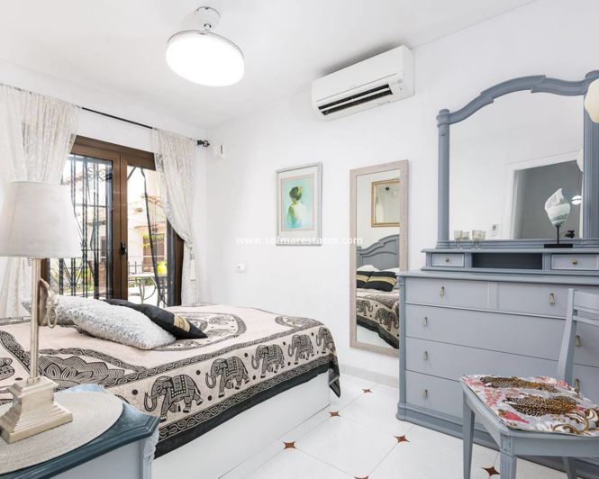 Image No.31-3 Bed Townhouse for sale