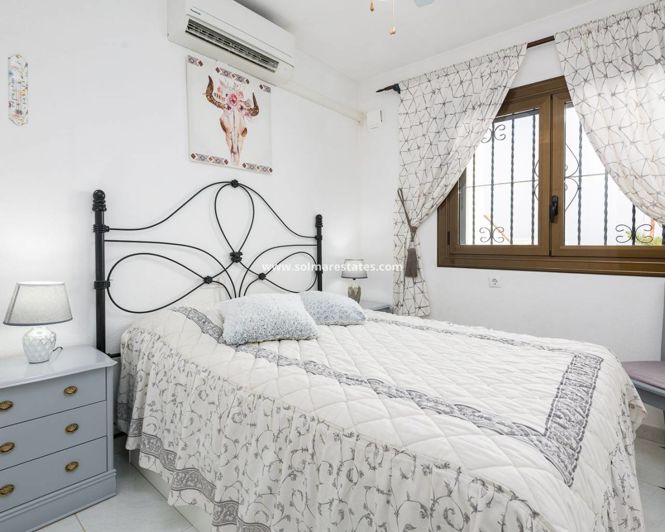 Image No.34-3 Bed Townhouse for sale