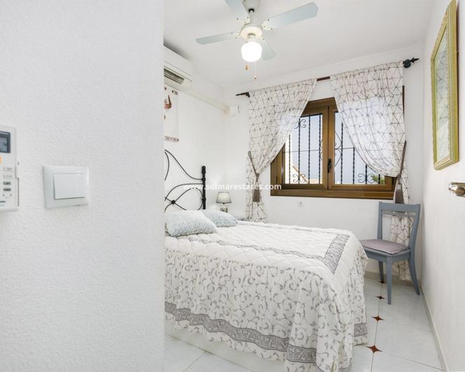 Image No.36-3 Bed Townhouse for sale