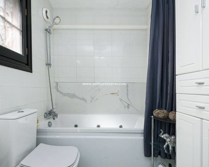 Image No.43-3 Bed Townhouse for sale