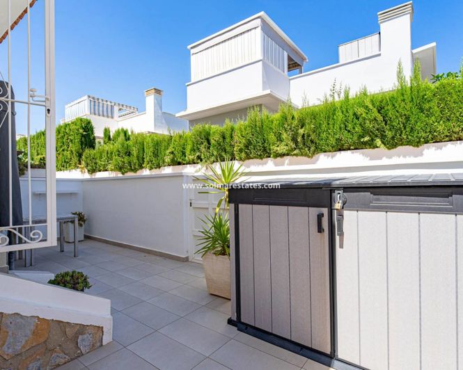 Image No.14-3 Bed Townhouse for sale