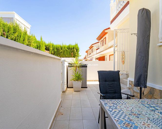 Image No.17-3 Bed Townhouse for sale