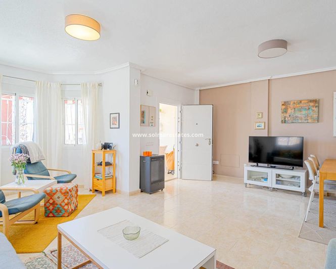 Image No.28-3 Bed Townhouse for sale