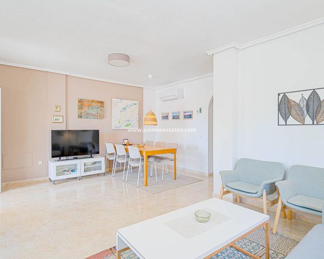 Image No.30-3 Bed Townhouse for sale